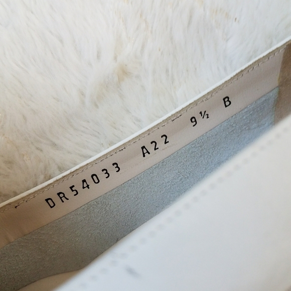 Salvatore Ferragamo Vintage Pumps - Picture 7 of 14